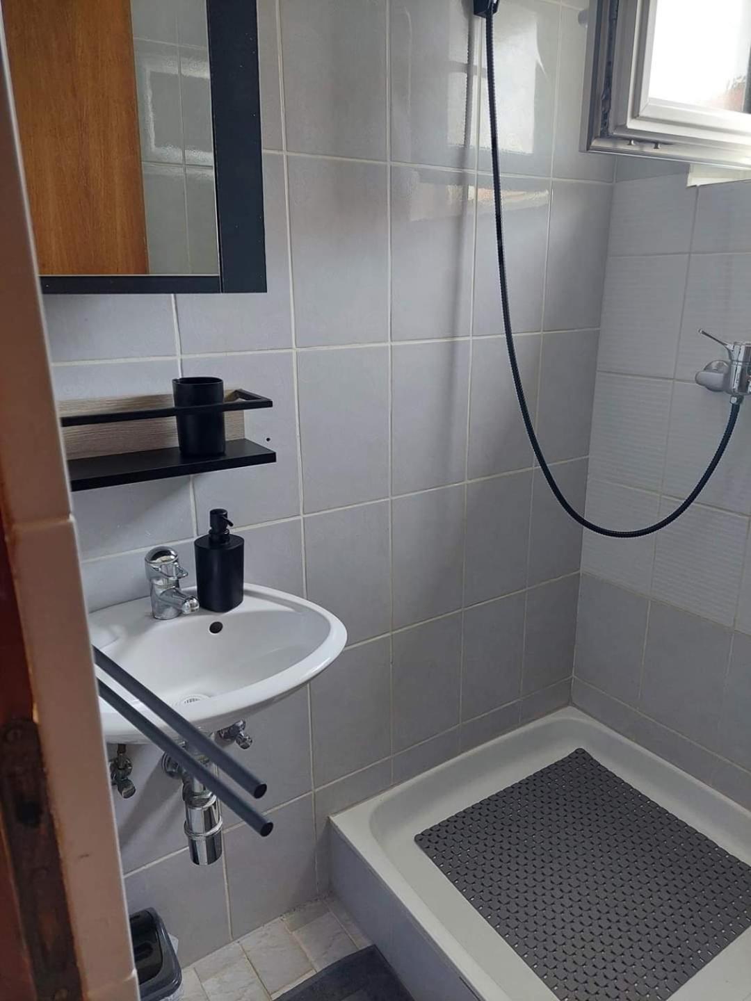 Apartmani Suhi Brod Medulin Kültér fotó