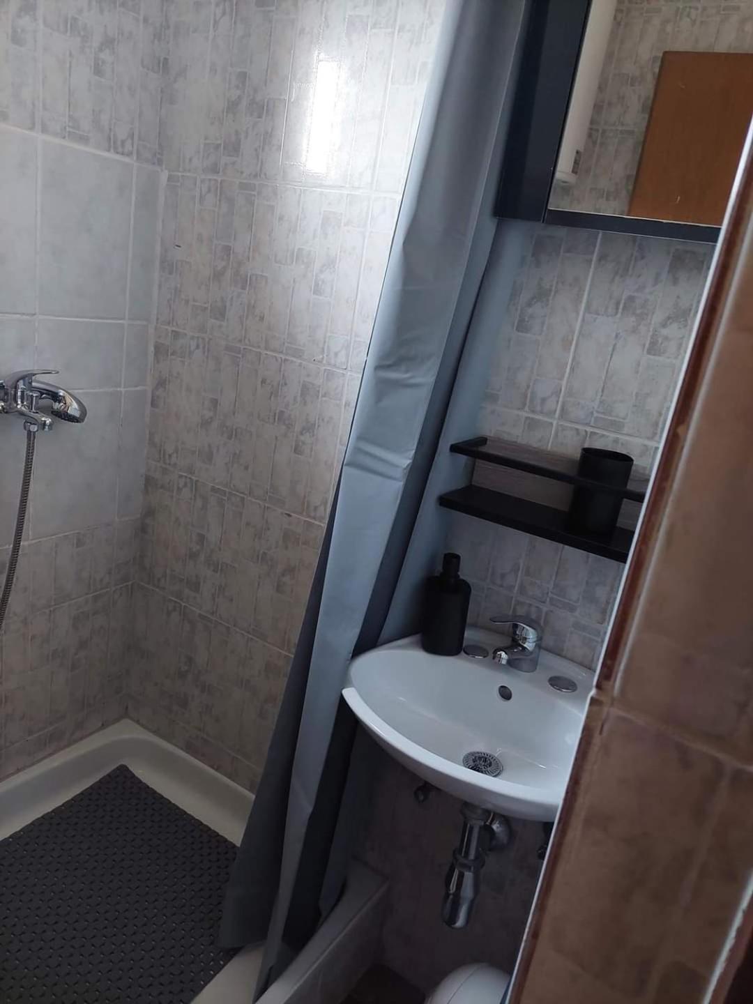 Apartmani Suhi Brod Medulin Kültér fotó