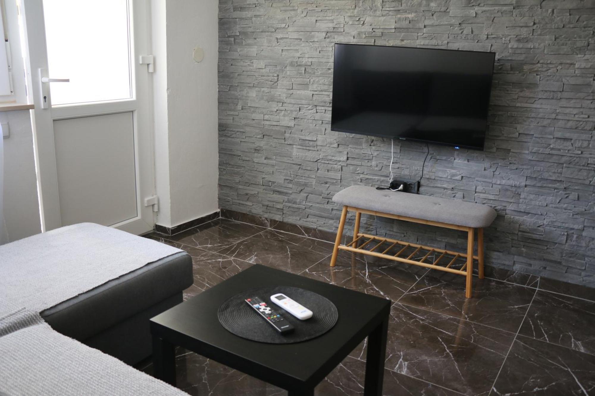 Apartmani Suhi Brod Medulin Kültér fotó