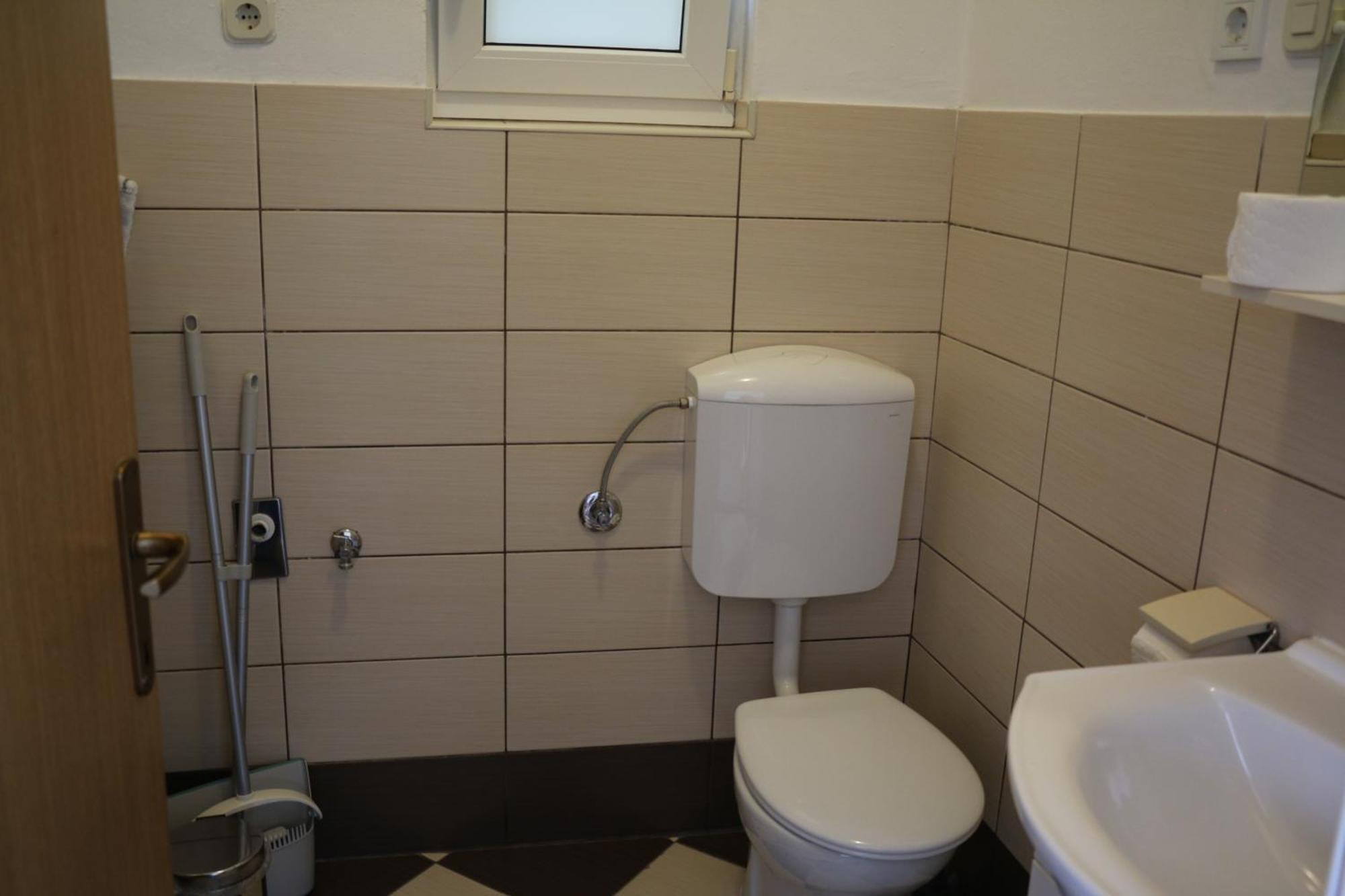 Apartmani Suhi Brod Medulin Kültér fotó